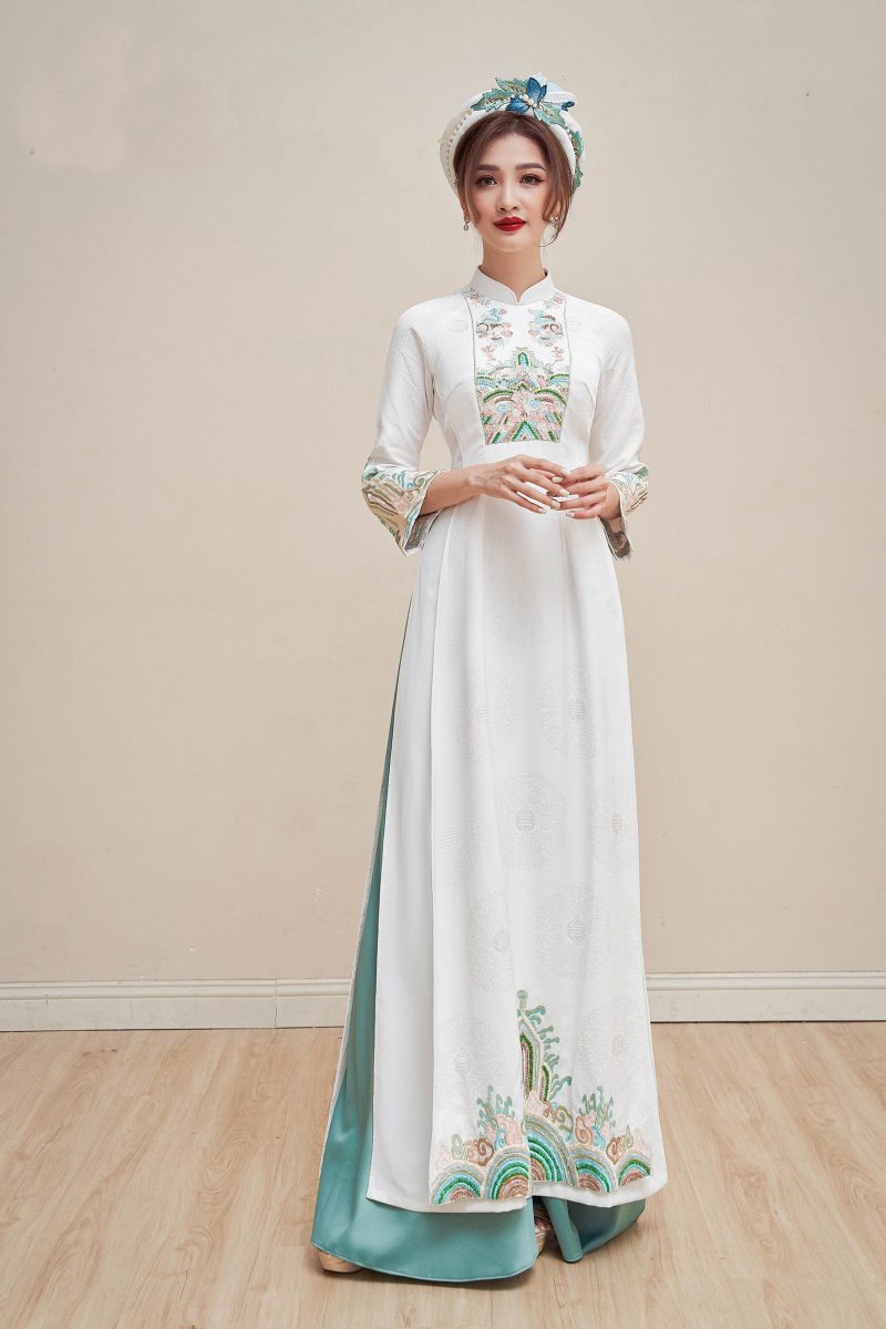 Áo Dài Gấm - Sự Lựa Chọn Hoàn Hảo Cho Phái Đẹp