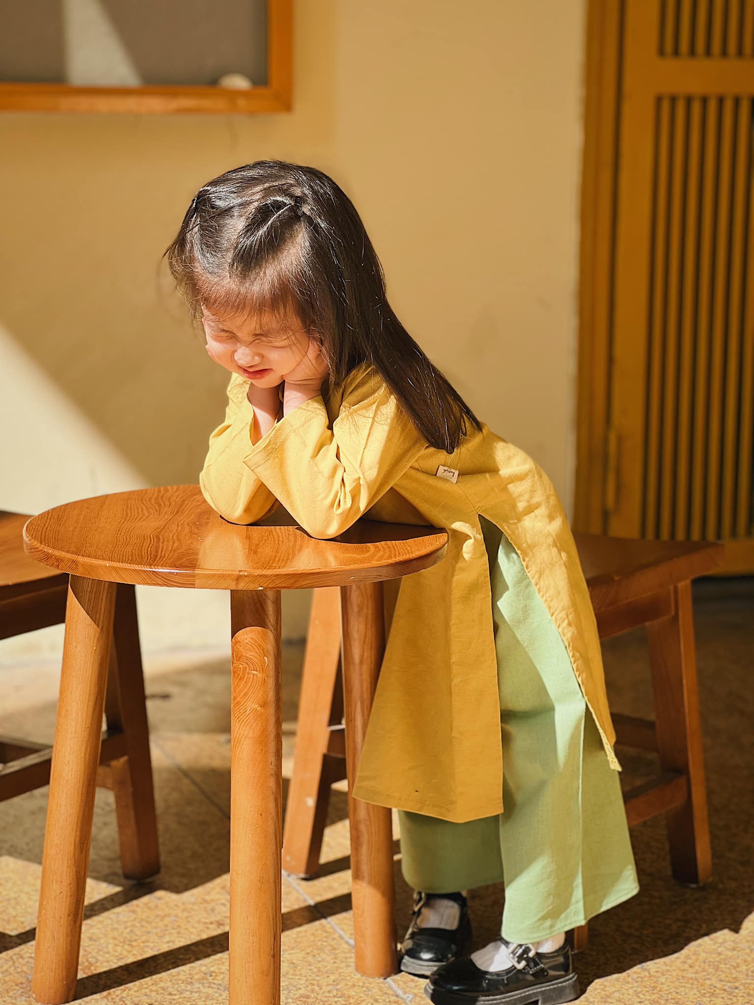 Áo Dài Trẻ Em - Sự Pha Trộn Tinh Tế Giữa Truyền Thống và Độc Đáo