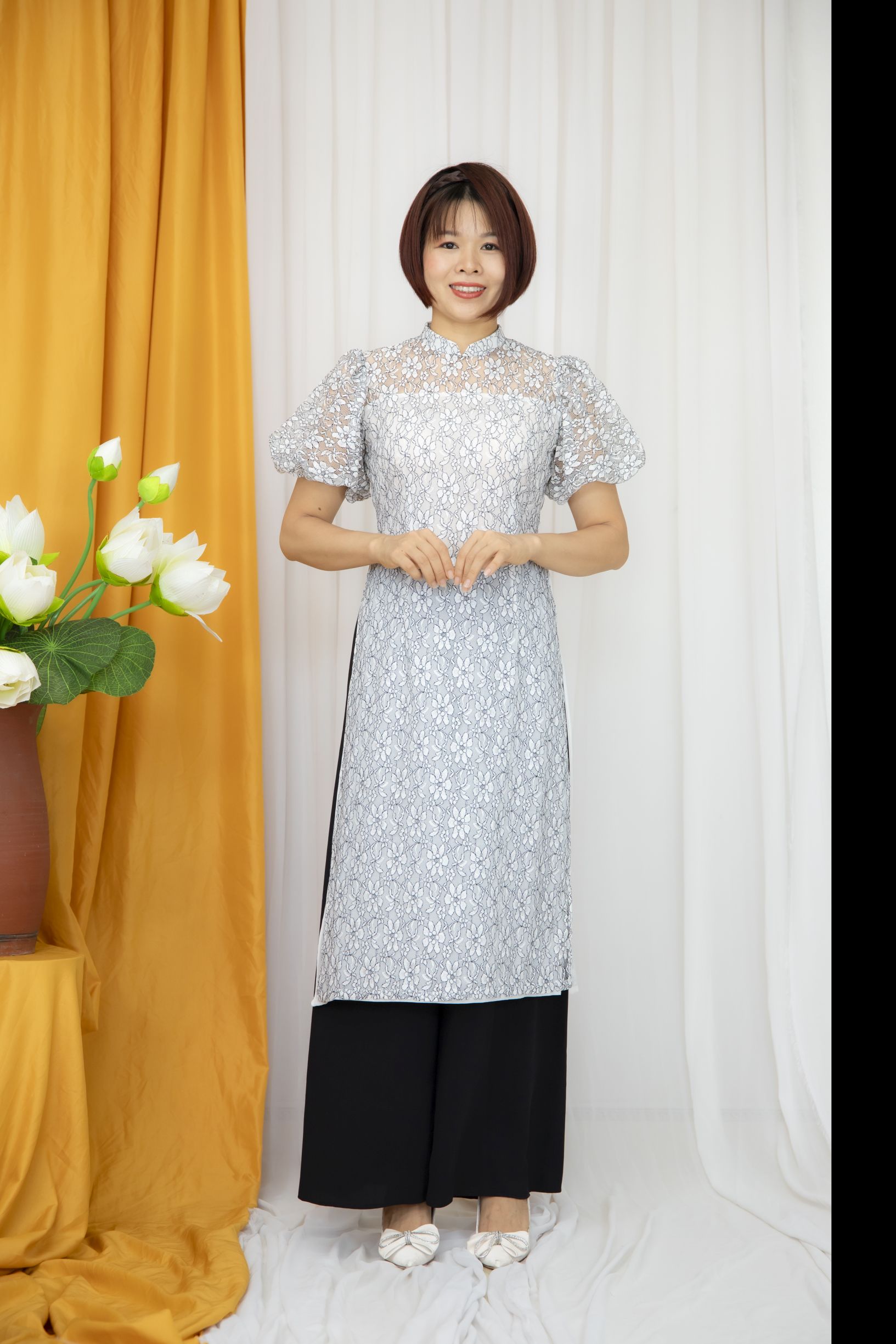 Áo dài cách tân ren đẹp nhất 2023