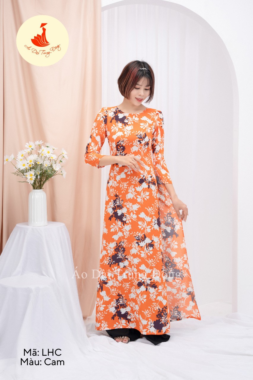 Áo dài hoa nhí siêu đẹp tại shop áo dài trung đồng