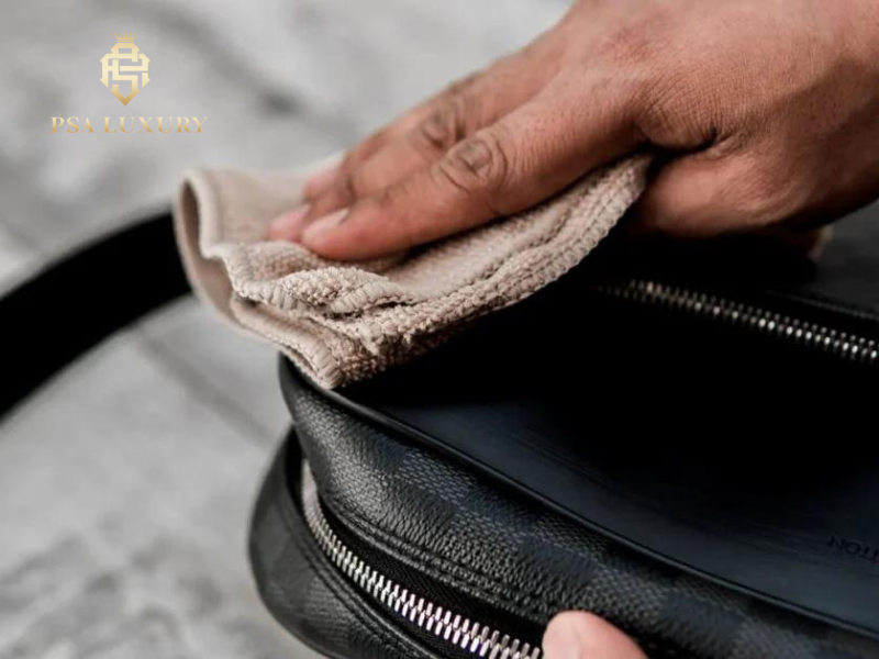 Hướng dẫn sử dụng Leather Stain Remover