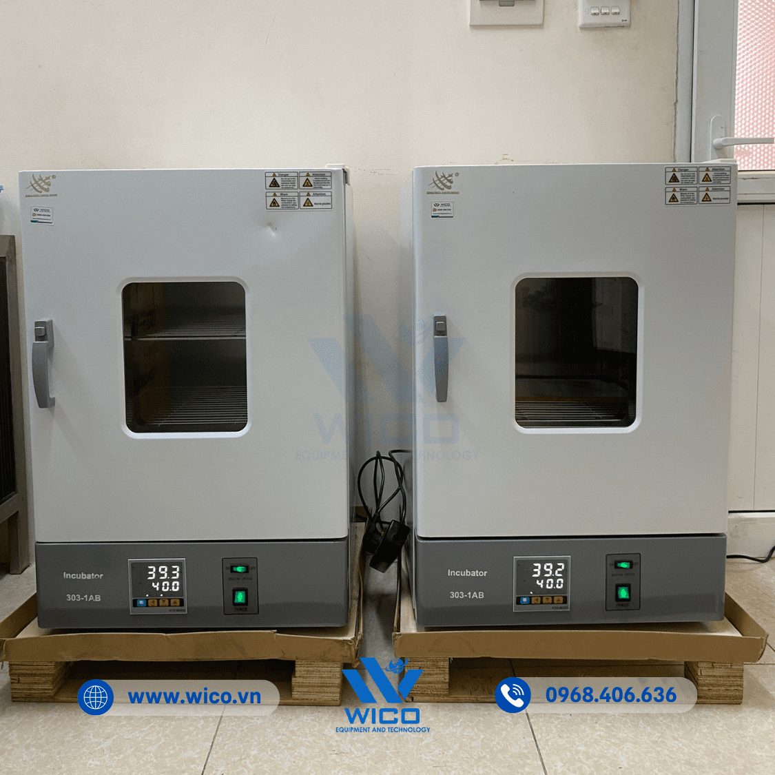 Bàn giao thành công cặp Tủ ấm 303-1AB tới khách hàng