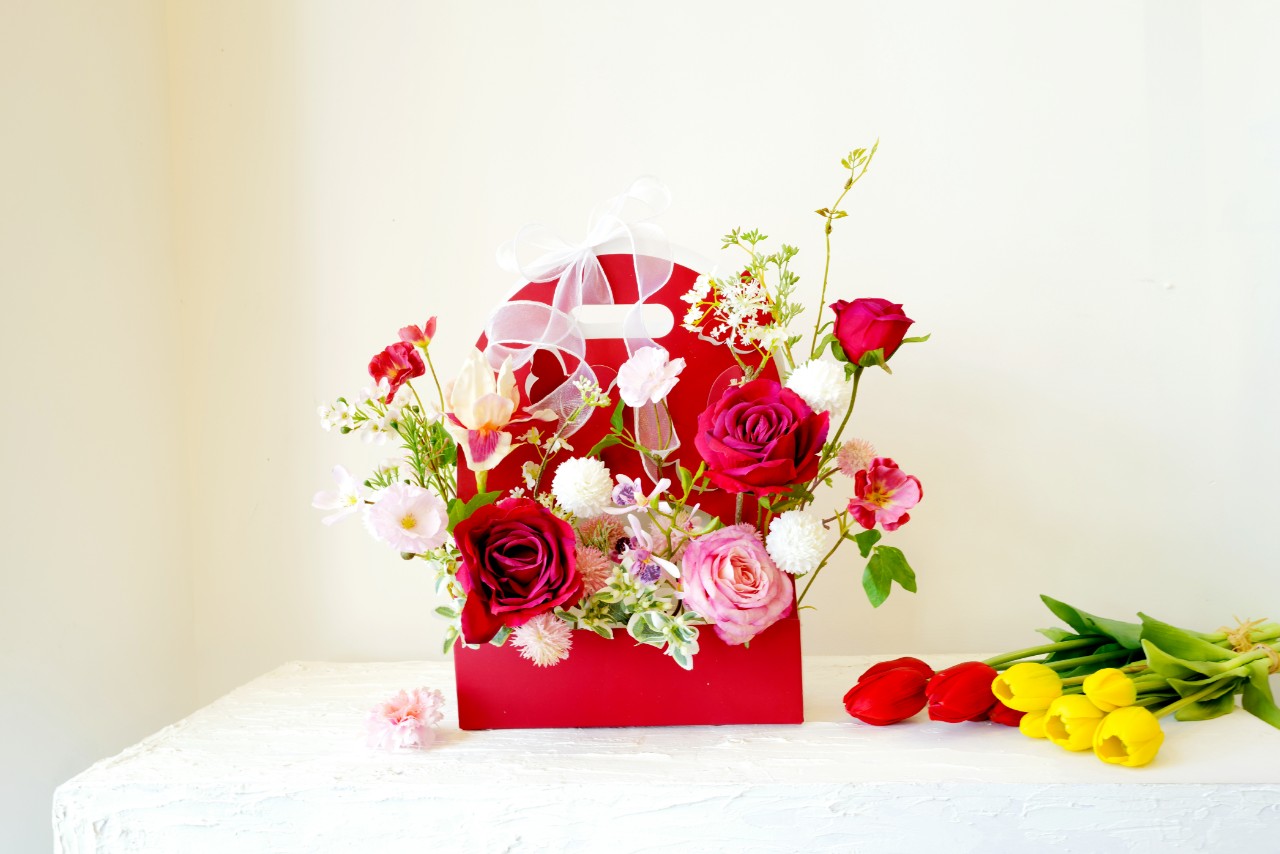 gio-hoa-lua-8-3-don-gian-tang-vo-yeu