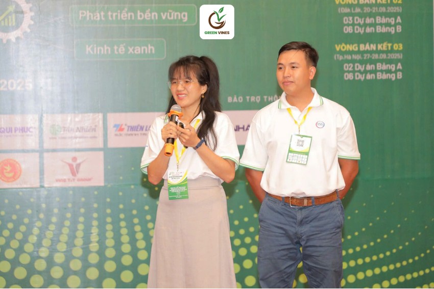 Green Vines thuyết trình về dự án tại cuộc thi khởi nghiệp xanh năm 2025