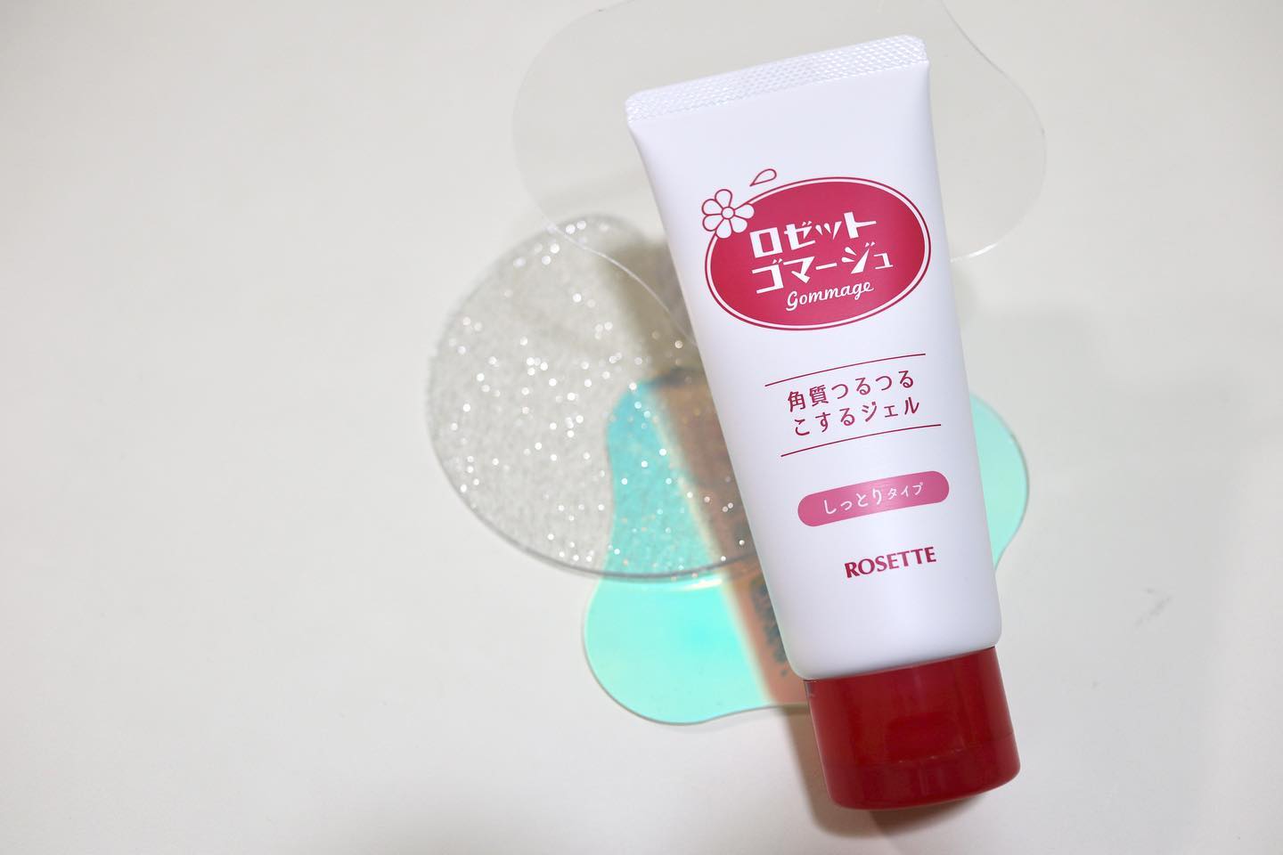 Công dụng của gel tẩy da chết Rosette Aha màu hồng