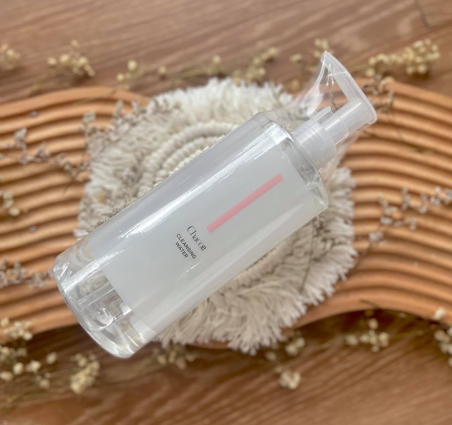 Công dụng của nước tẩy trang Chacott For Professionals Cleansing Water