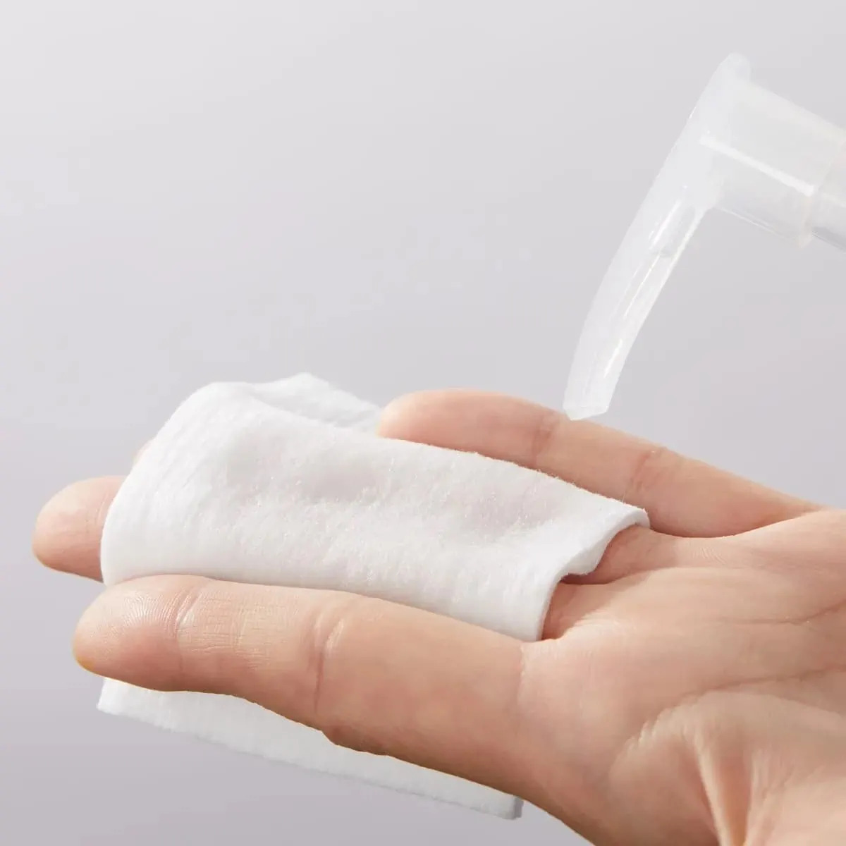 Hướng dẫn sử dụng nước tẩy trang Chacott For Professionals Cleansing Water