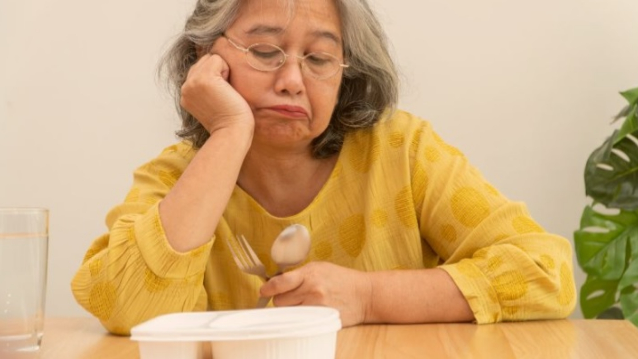 Nguy cơ thiếu hụt dưỡng chất ở người lớn tuổi