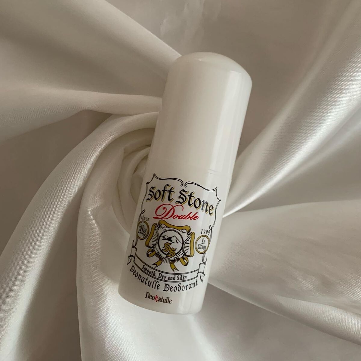 Ưu điểm của lăn khử mùi đá khoáng Soft Stone Deonatulle