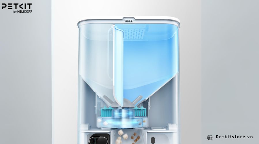 Thiết kế hai ngăn giúp phân phối thức ăn linh hoạt, không làm mèo ngán