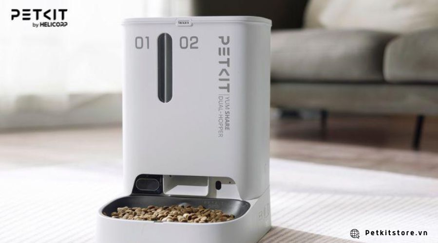 Hệ thống khóa 3 lớp của máy cho mèo ăn giúp bảo quản thức ăn tốt nhất