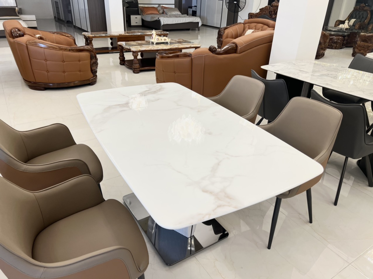 Bộ bàn ăn 6 người tại Tam Kỳ