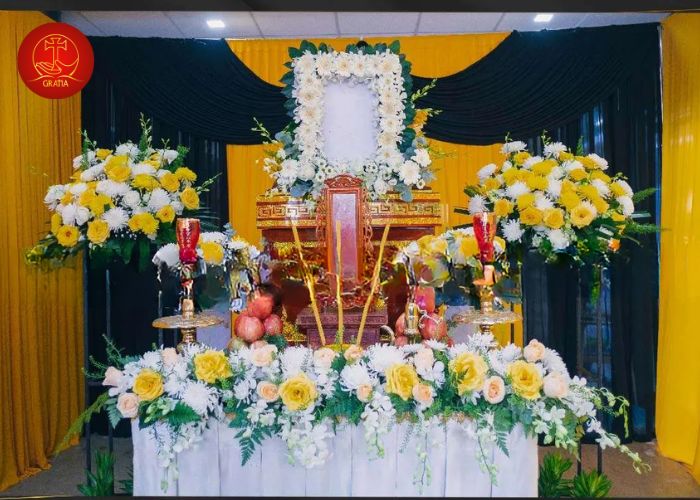 Các loại hoa bàn thờ đám tang và ý nghĩa riêng