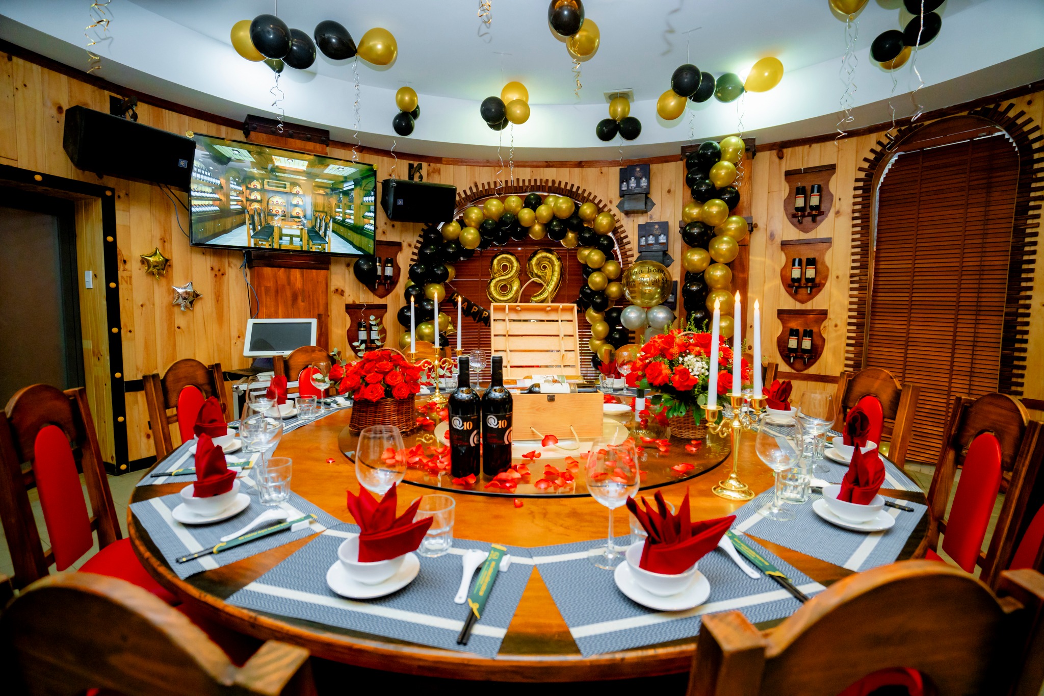 nhà hàng hầm rượu 89 - hầm rượu quận 12