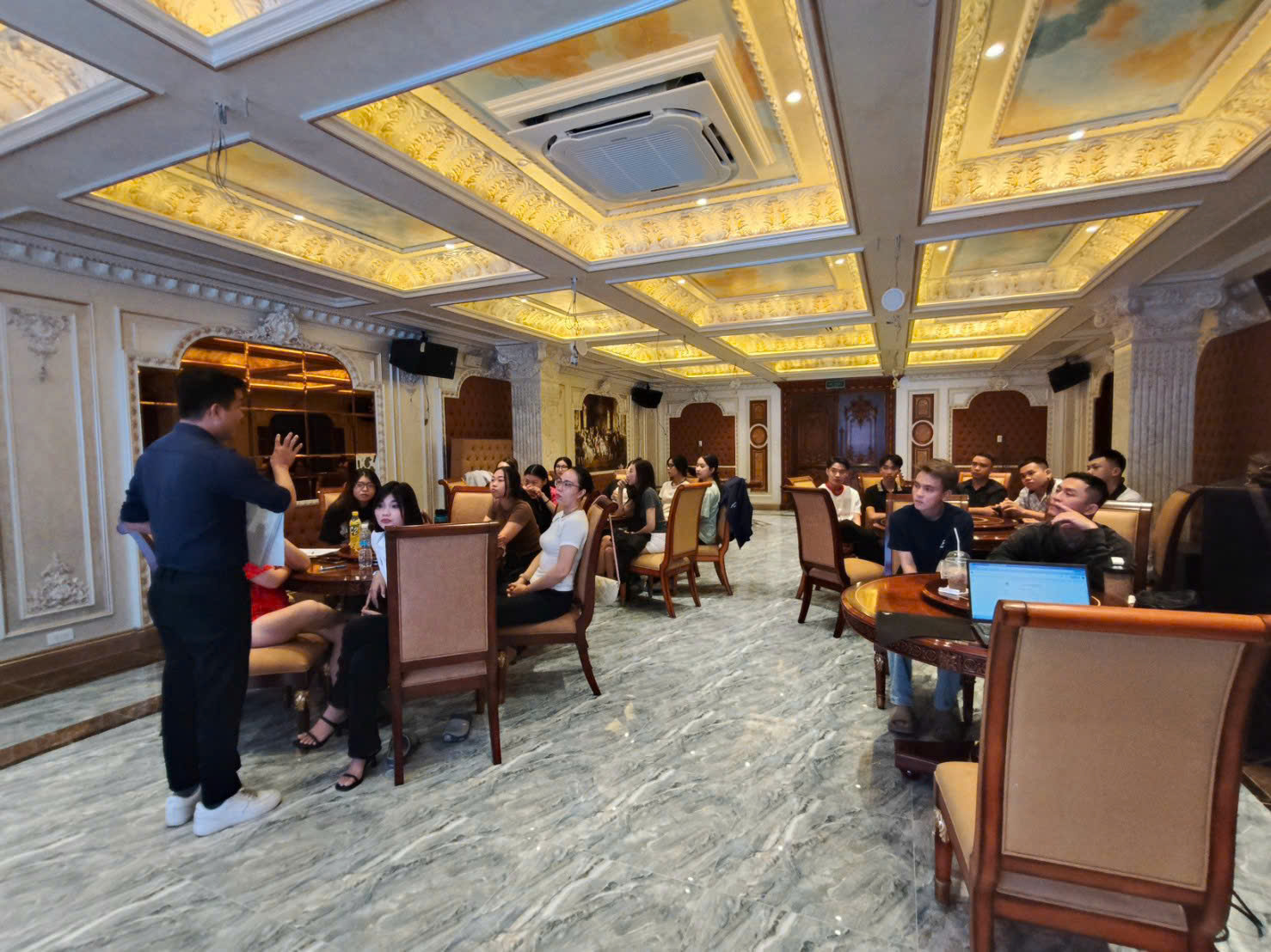 Sự Kiện tại Chiến Thần Restaurant