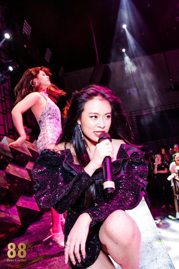 Biểu Diễn Chương Trình 88 Beer Garden