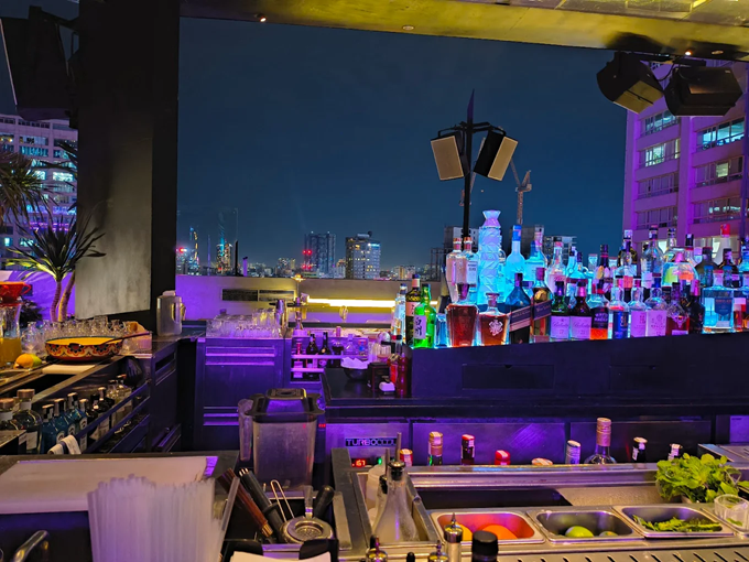 Zion Sky Lounge Dining 87A Hàm Nghi, Quận 1