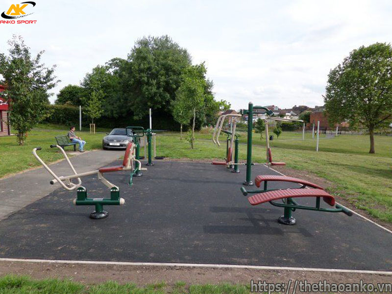 thiet-bi-the-thao-ngoai-troi-gia-re-tai-thai-binh-1