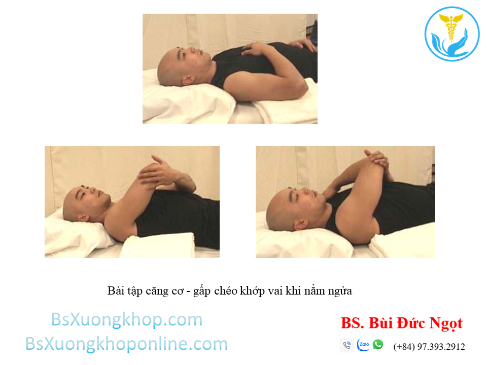 Bài tập căng cơ gấp chéo khớp vai khi nằm ngửa