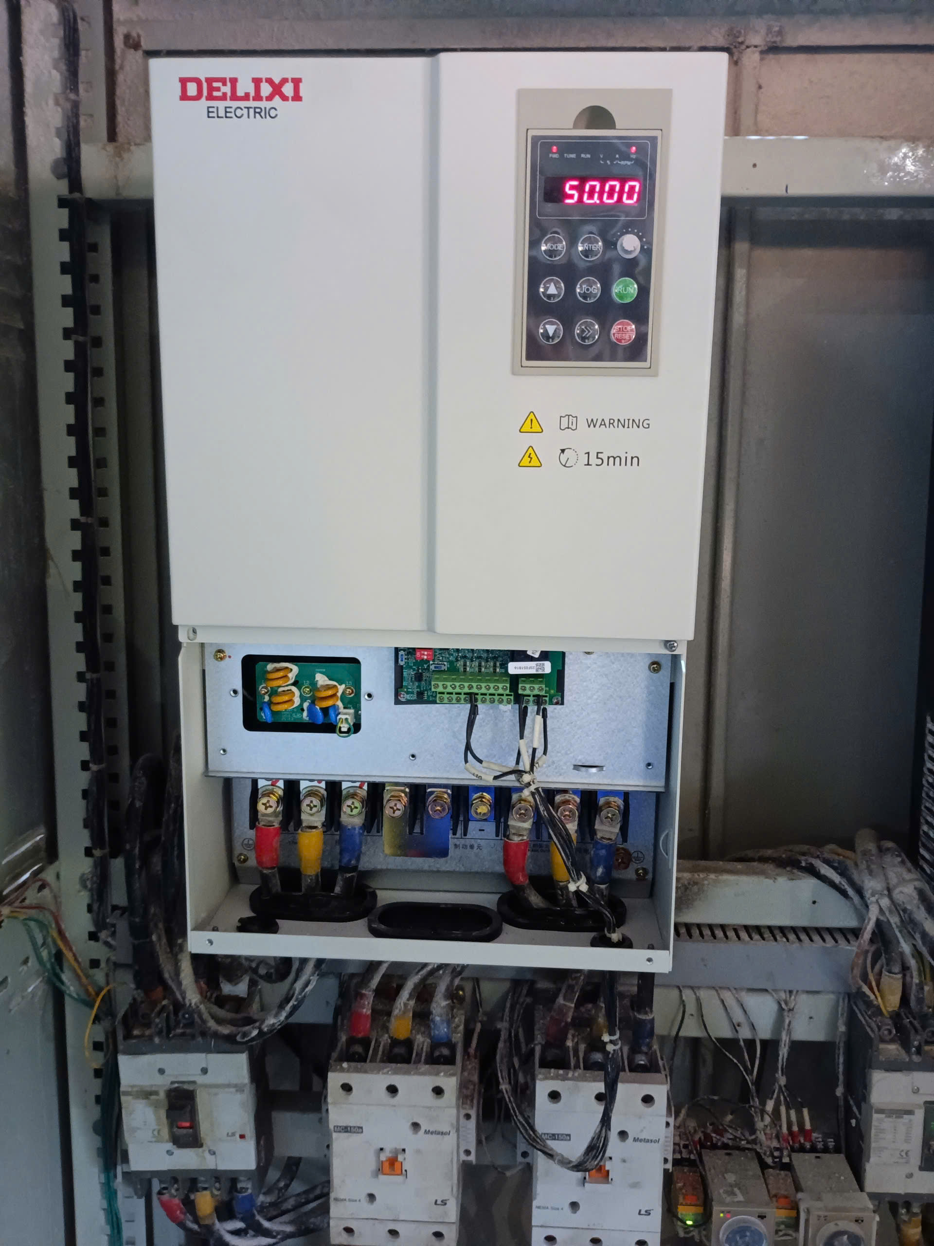 bien-tan-cho-may-nghien-tai-thanh-hoa-1