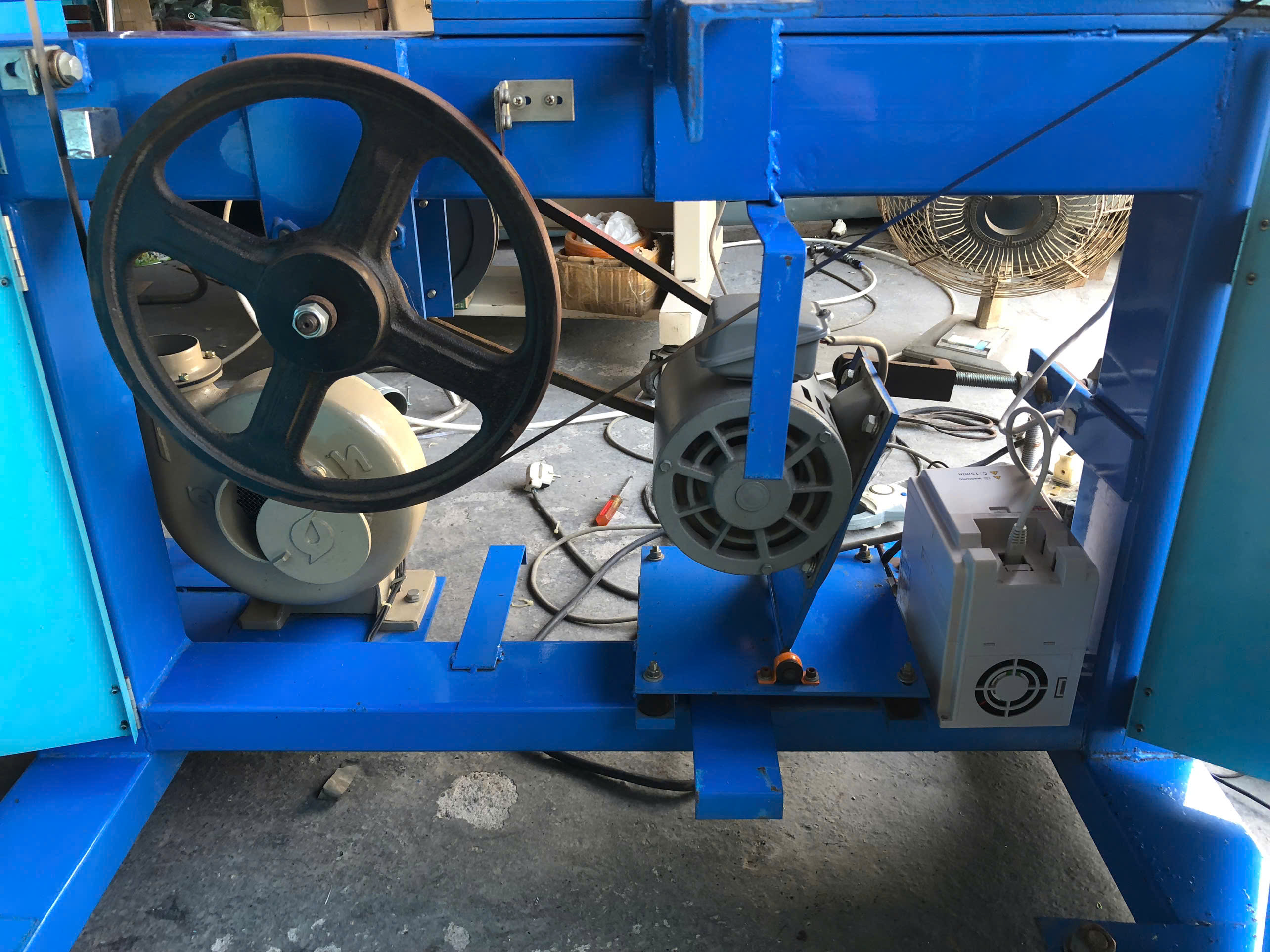 bien-tan-cho-may-cat-vai