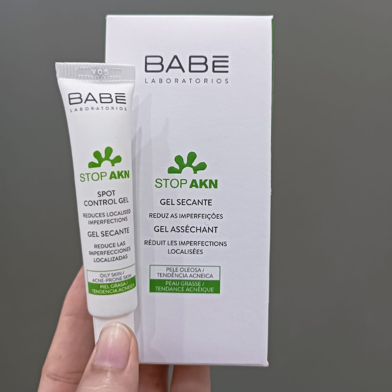 Kem chấm mụn Babe