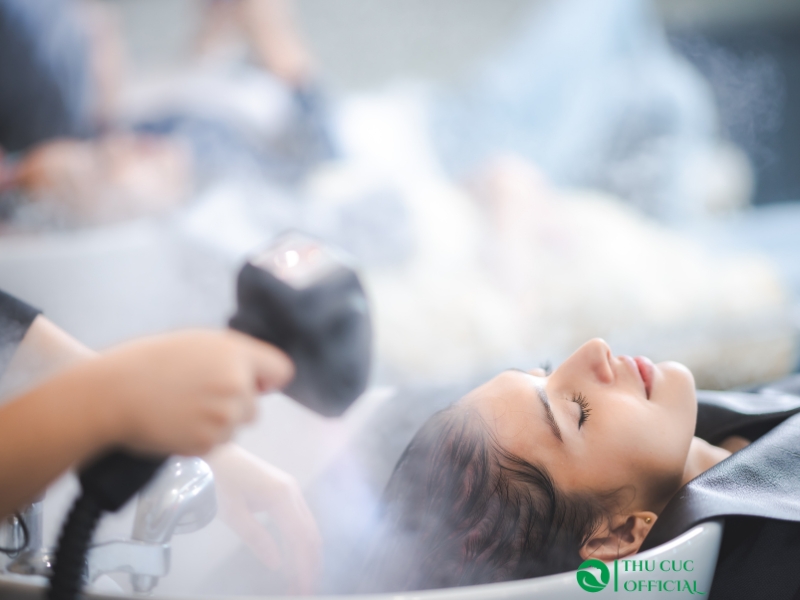 Mỹ phẩm chăm sóc tóc cho Salon