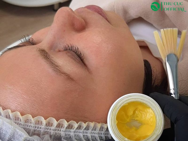 Chọn sản phẩm peel da tại nhà