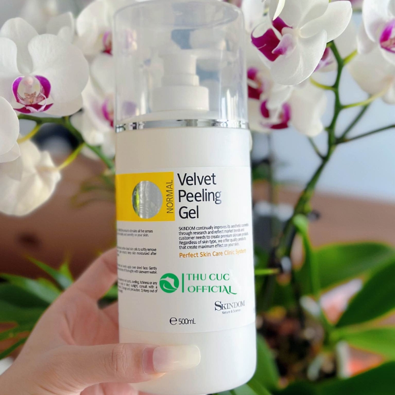 Gel tẩy da chết Skindom Velvet Peeling Gel