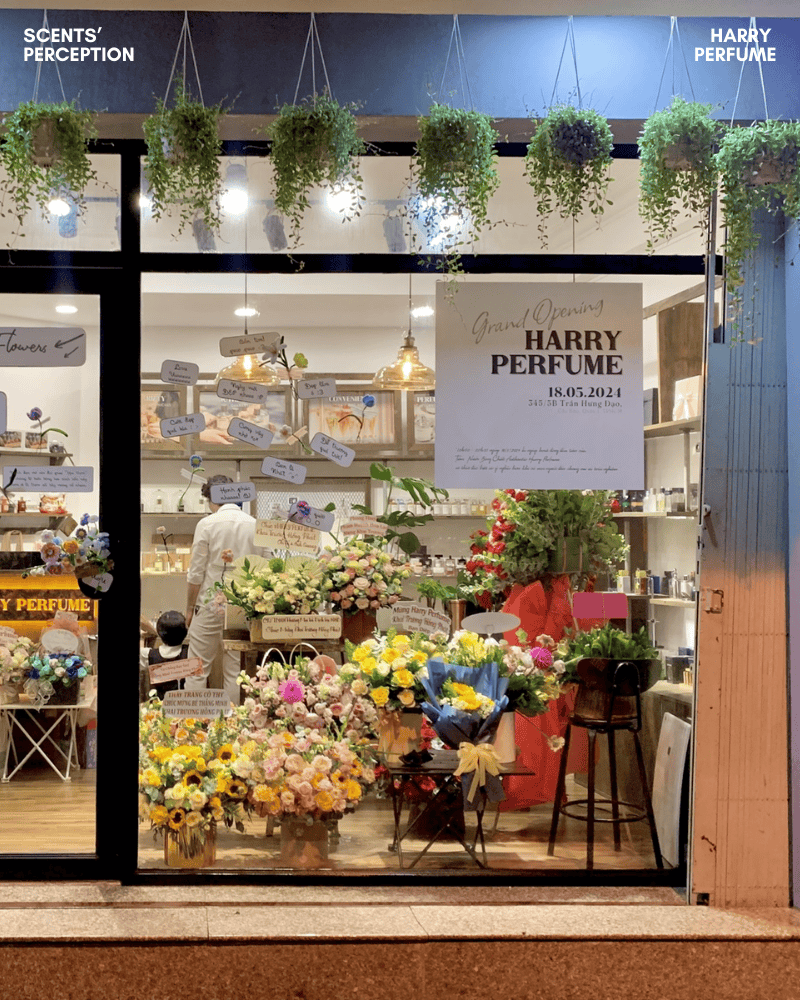 Harry Perfume cam kết cung cấp nước hoa chính hãng với cấu trúc mùi và chất lượng đúng chuẩn thương hiệu.