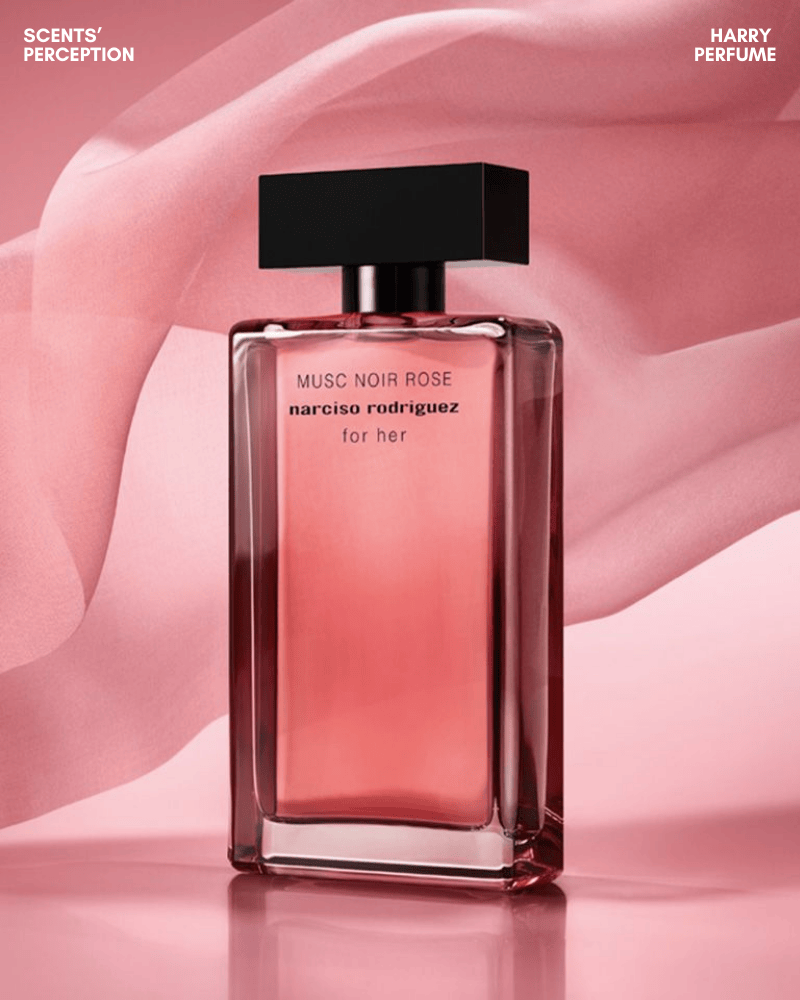 Thiết kế Musc Noir Rose mang vẻ đẹp quiet luxury với chai vuông biểu tượng, sắc hồng khói tinh tế và cảm giác cao cấp