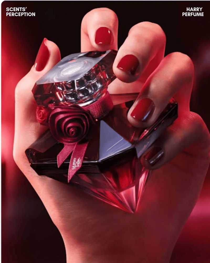 Thiết kế La Nuit Trésor Intense lấy cảm hứng viên kim cương, sang trọng, lãng mạn, bí ẩn, nữ tính.