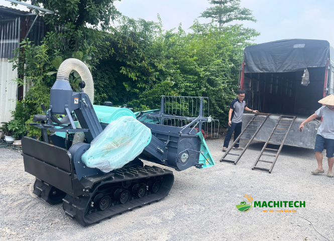 Nguyên nhân và cách xử lý tình trạng máy gặt lúa mini bị tuột xích 2