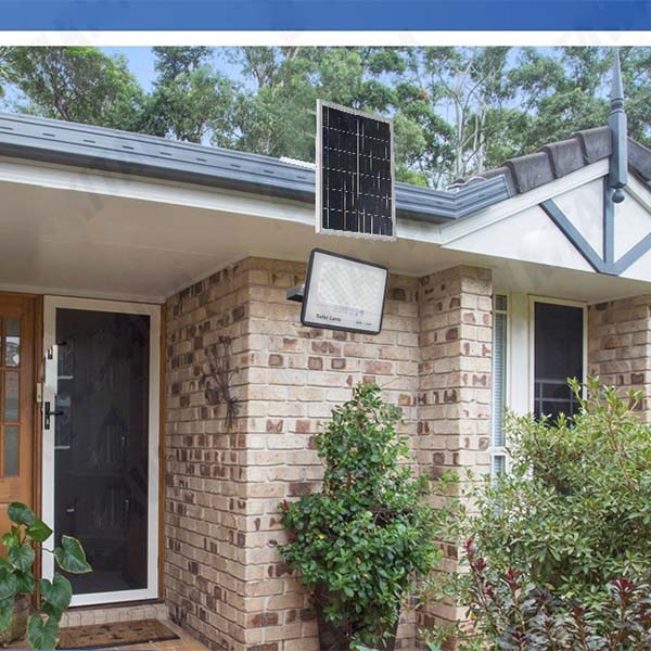 đèn năng lượng Mặt Trời 300W