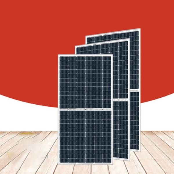 Tấm pin năng lượng mặt trời Longi 550W