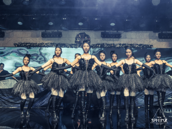 nghe-thuat-ballet-black-swan-show-chi-co-tai-new-sphinx-1