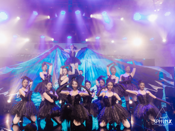 nghe-thuat-ballet-black-swan-show-chi-co-tai-new-sphinx-2