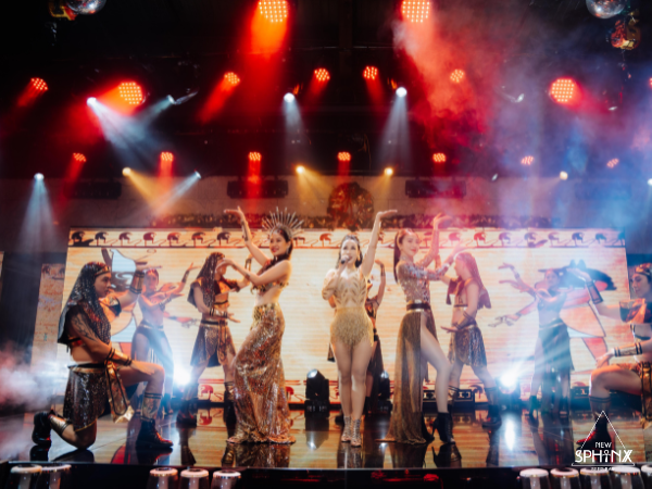 ra-show-cau-chuyen-huyen-thoai-tai-hien-qua-nghe-thuat-trinh-dien-3