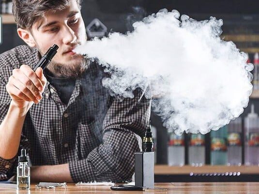 Thuốc lá và Vape: Lựa chọn sức khỏe và tự do