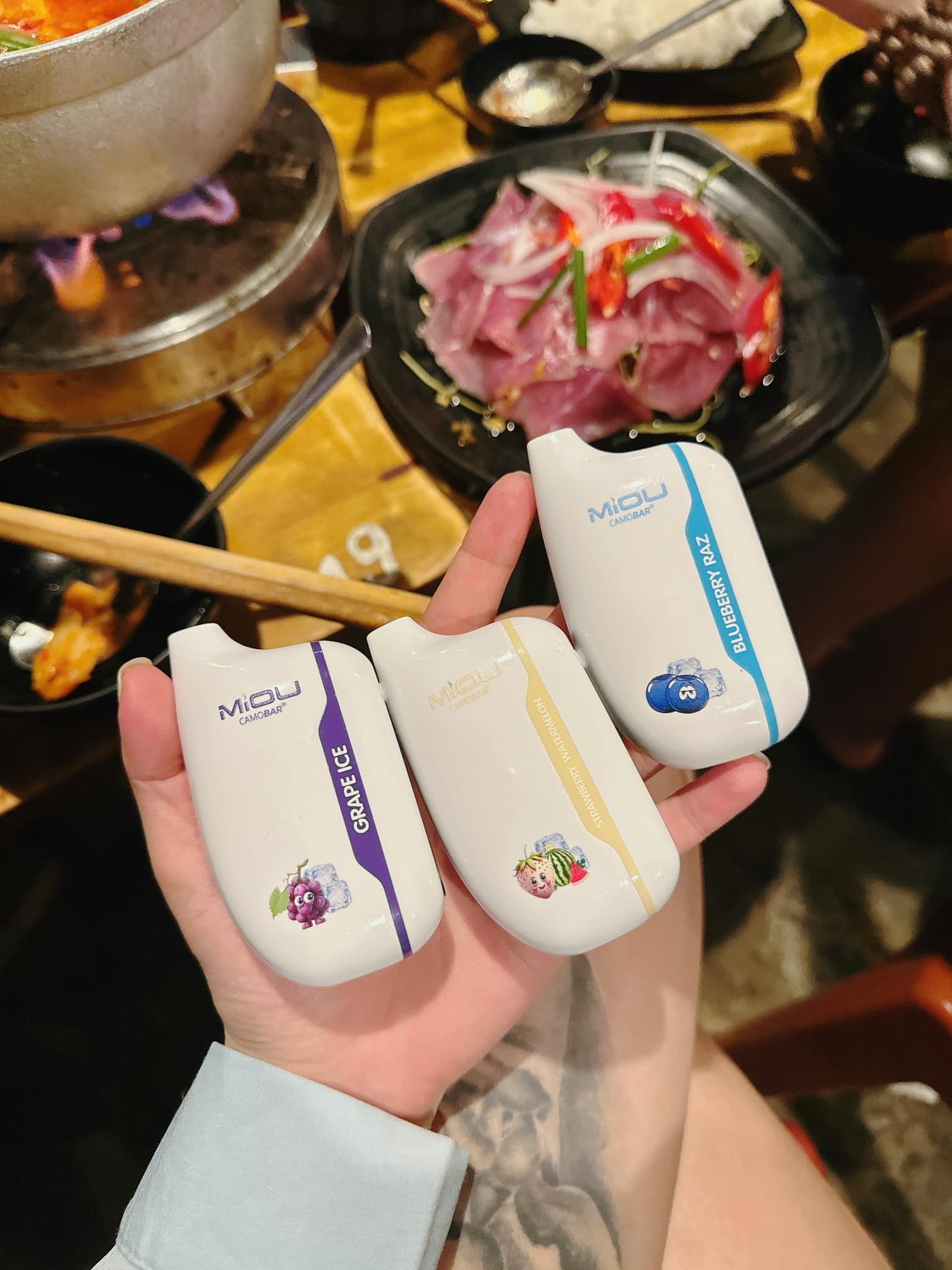 Review chi tiết MiOU V5 Camobar 18000 Hơi (50mg) – Pod 1 Lần