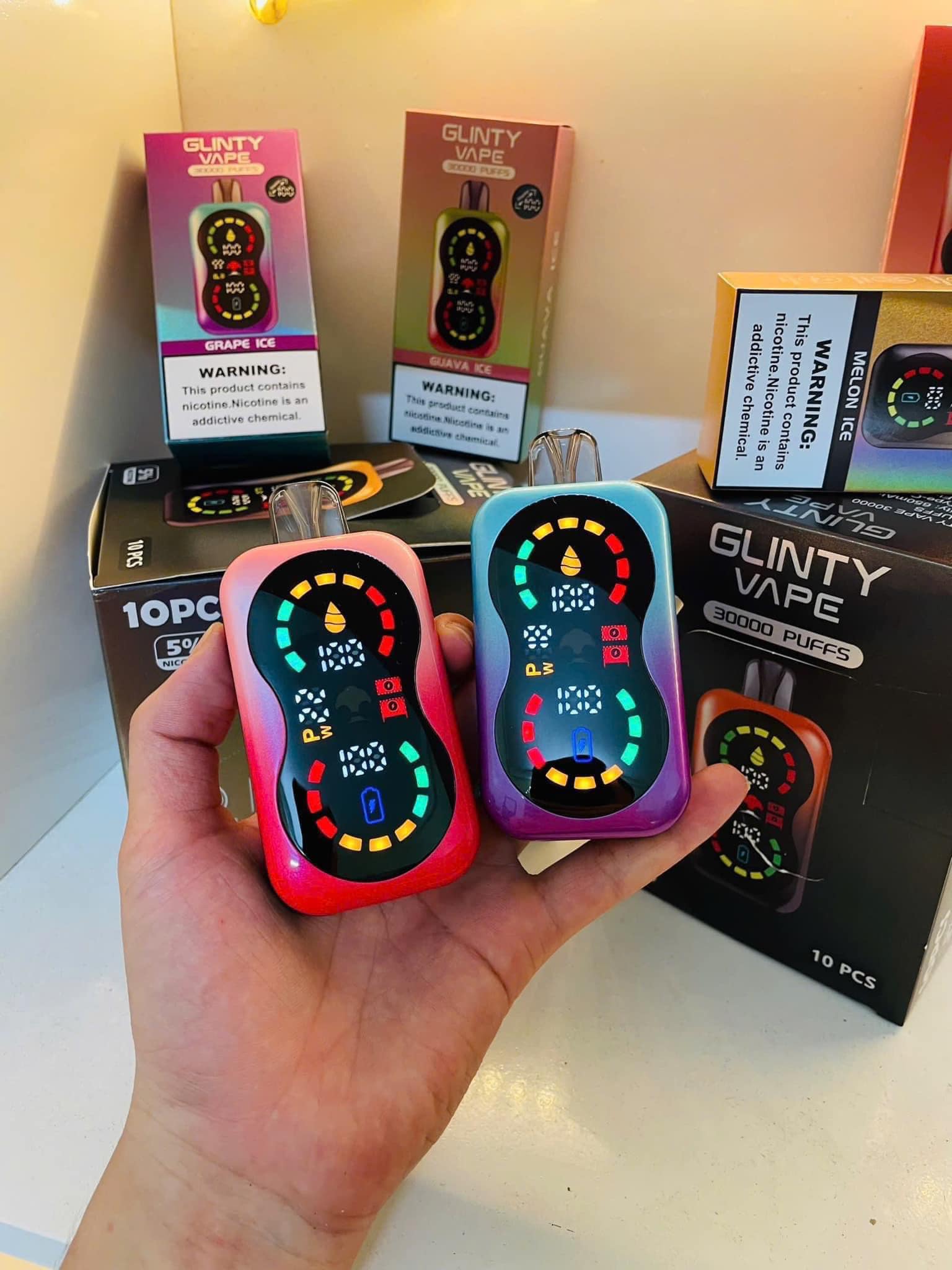 Review chi tiết Pod 1 lần Glinty Vape 30000 Hơi (50mg)