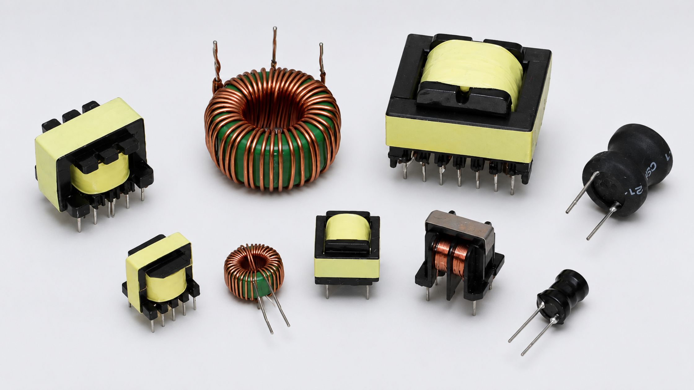 Biến áp xung lõi ferrite và cuộn cảm xuyến quấn dây đồng chất lượng cao