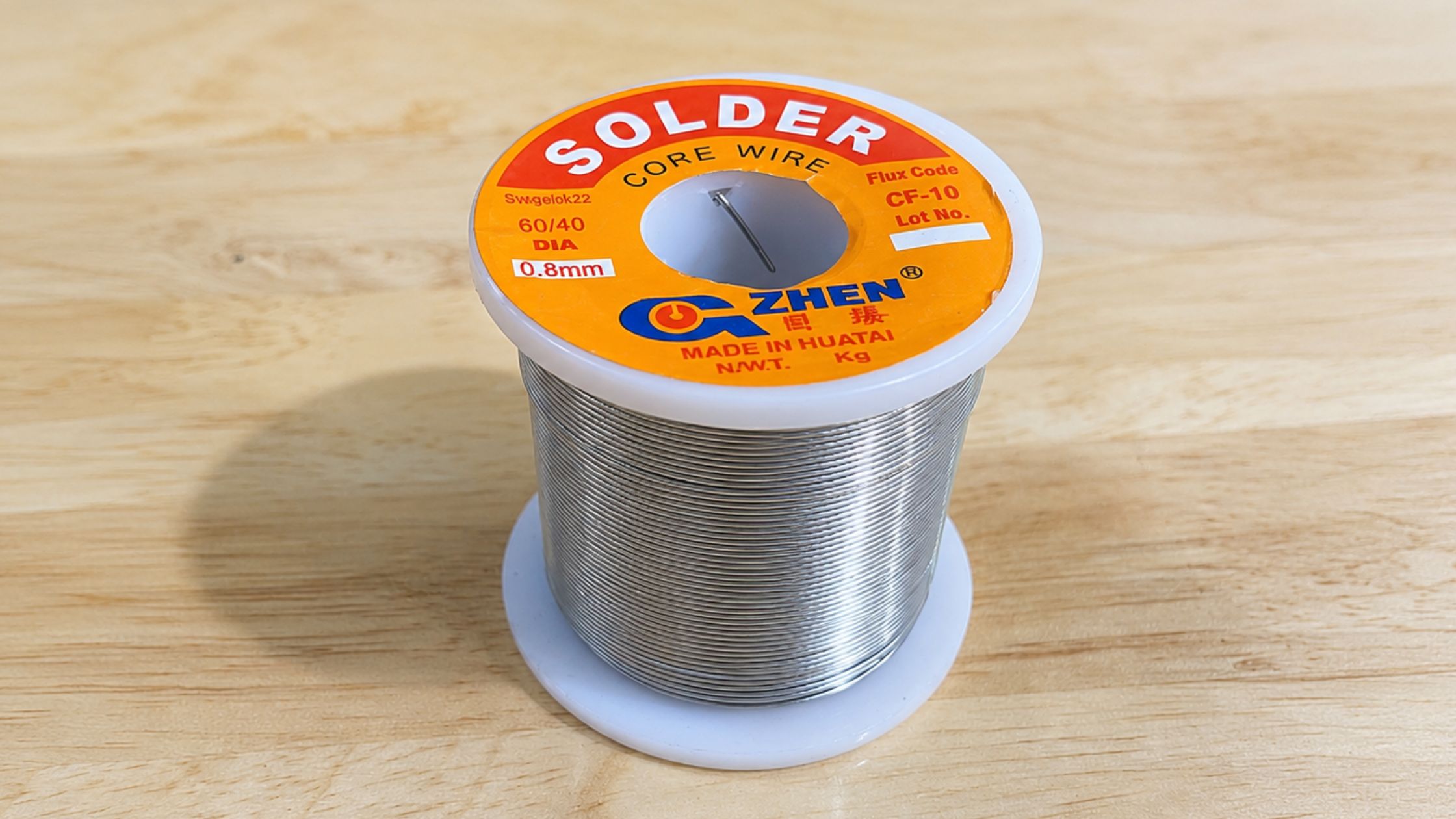 Cuộn chì hàn Solder 60/40 có lõi nhựa thông giúp mối hàn sáng đẹp