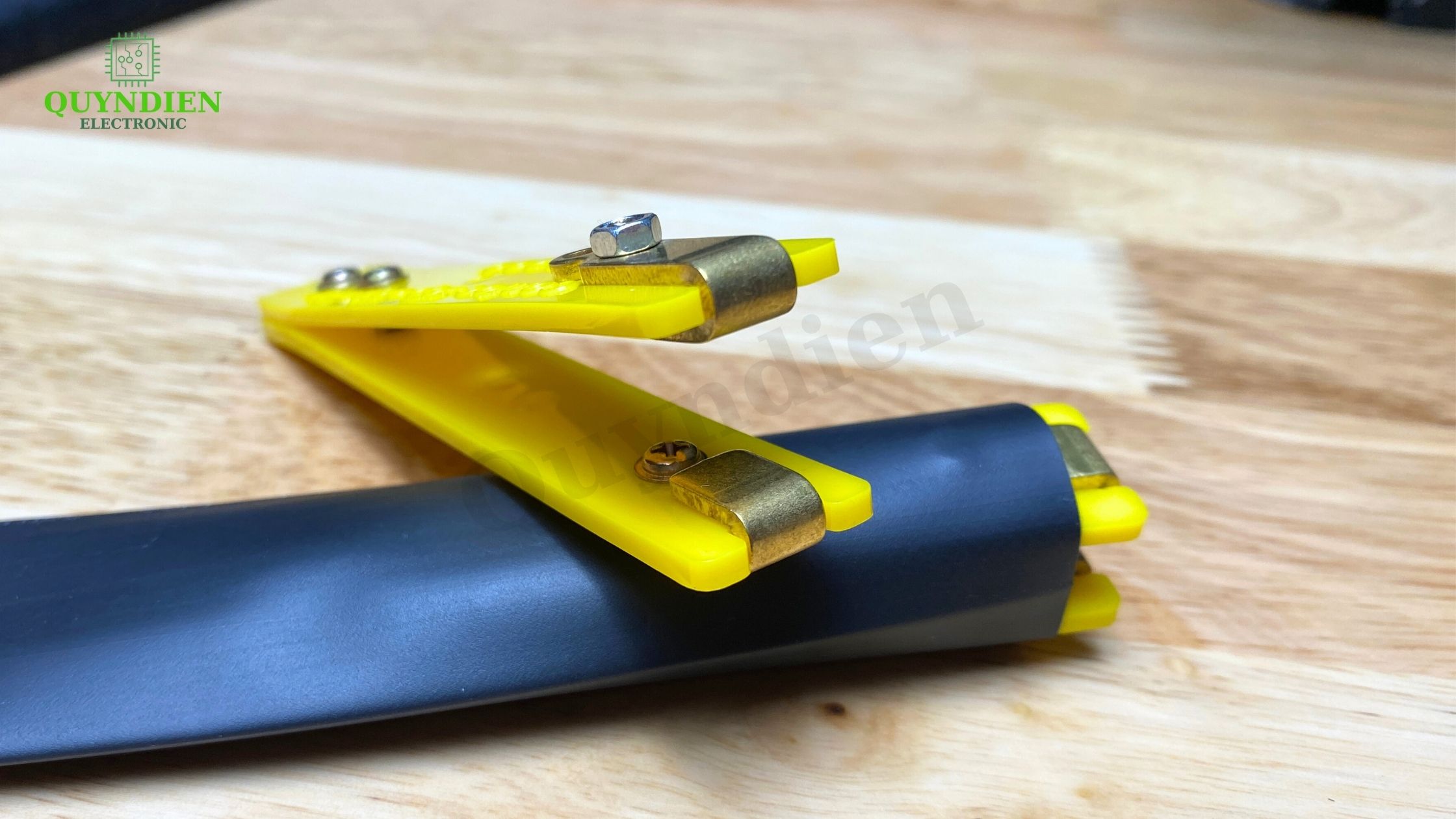 Đừng để tiếp điểm mỏng phá hỏng cả bộ nguồn.