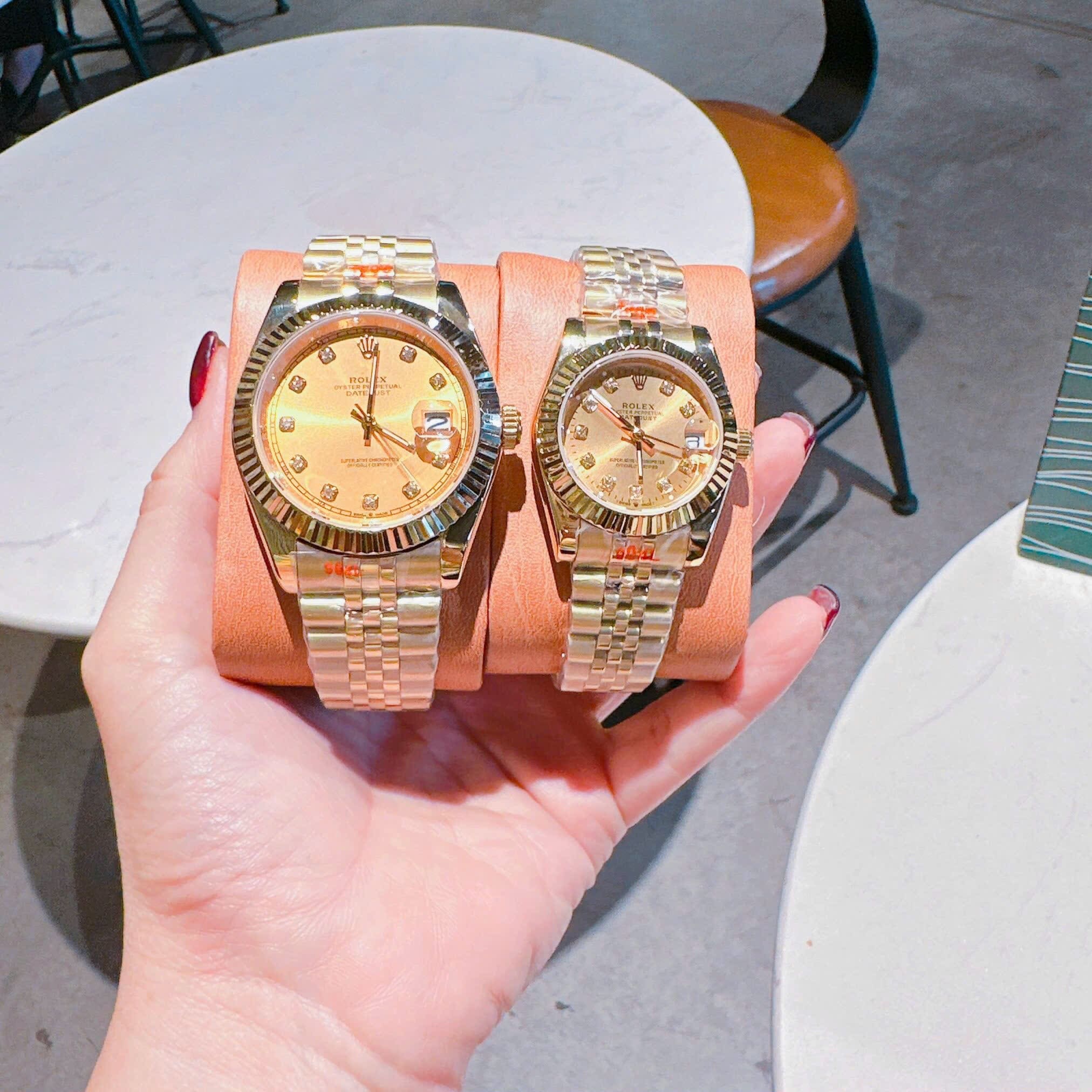 Đồng Hồ Rolex Mặt Niềng Khía |Cặp Đôi |Dây Kim Loại Vàng Gold |Máy Pin (Máy Quartz) |Size 41x31mm |donghogiatot.vn