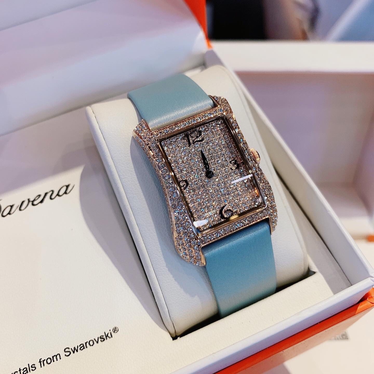 Đồng Hồ Davena Tựa Hermes |Nữ Giới |Full Đá Rose Gold |Dây Da Xanh |Máy Pin (Máy Quartz) |Size 28x40mm |donghogiatot.vn