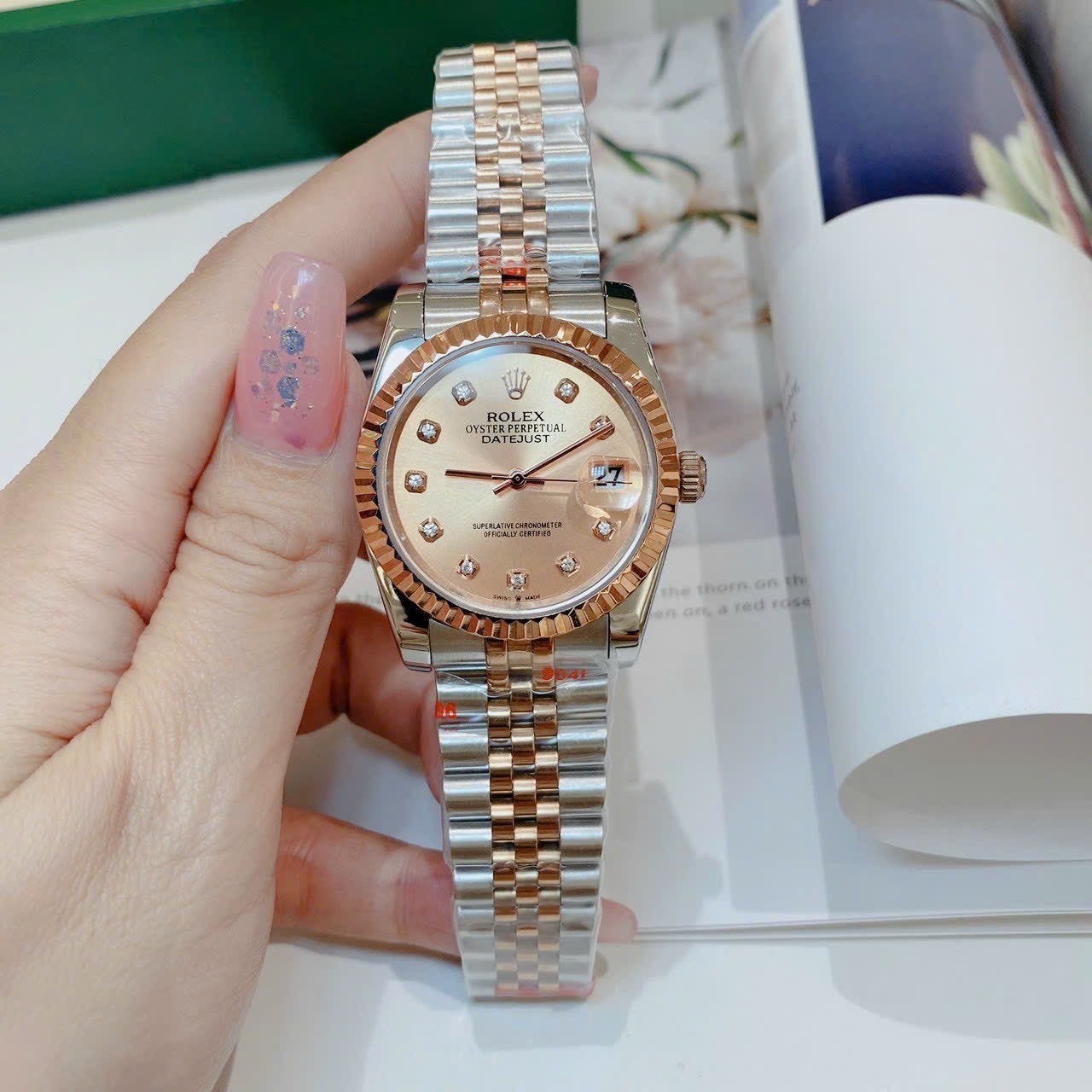 Đồng Hồ Rolex Niềng Khía |Nữ Giới |Mặt Hồng Trà |Dây Kim Loại Demi Rose |Máy Cơ (Automatic) |Size 36mm |donghogiatot.vn