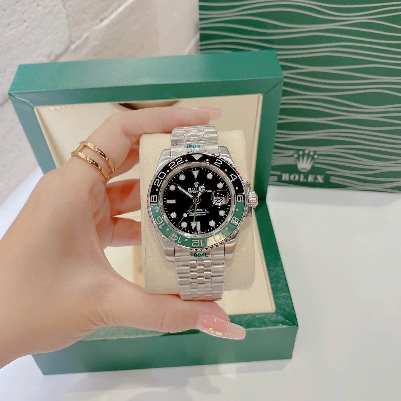 Đồng Hồ Rolex GMT Master II |Nam Giới |Niềng Xanh Lá |Dây Kim Loại Silver |Máy Cơ (Automatic) |Size 40mm |donghogiatot.vn