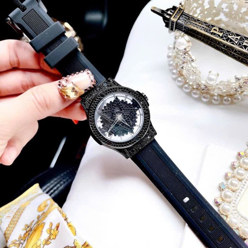 Đồng Hồ Davena Ngôi Sao Xoay |Nữ Giới |Full Đá Đen |Dây Silicone |Máy Pin (Quartz) |Size 38mm |donghogiatot.vn