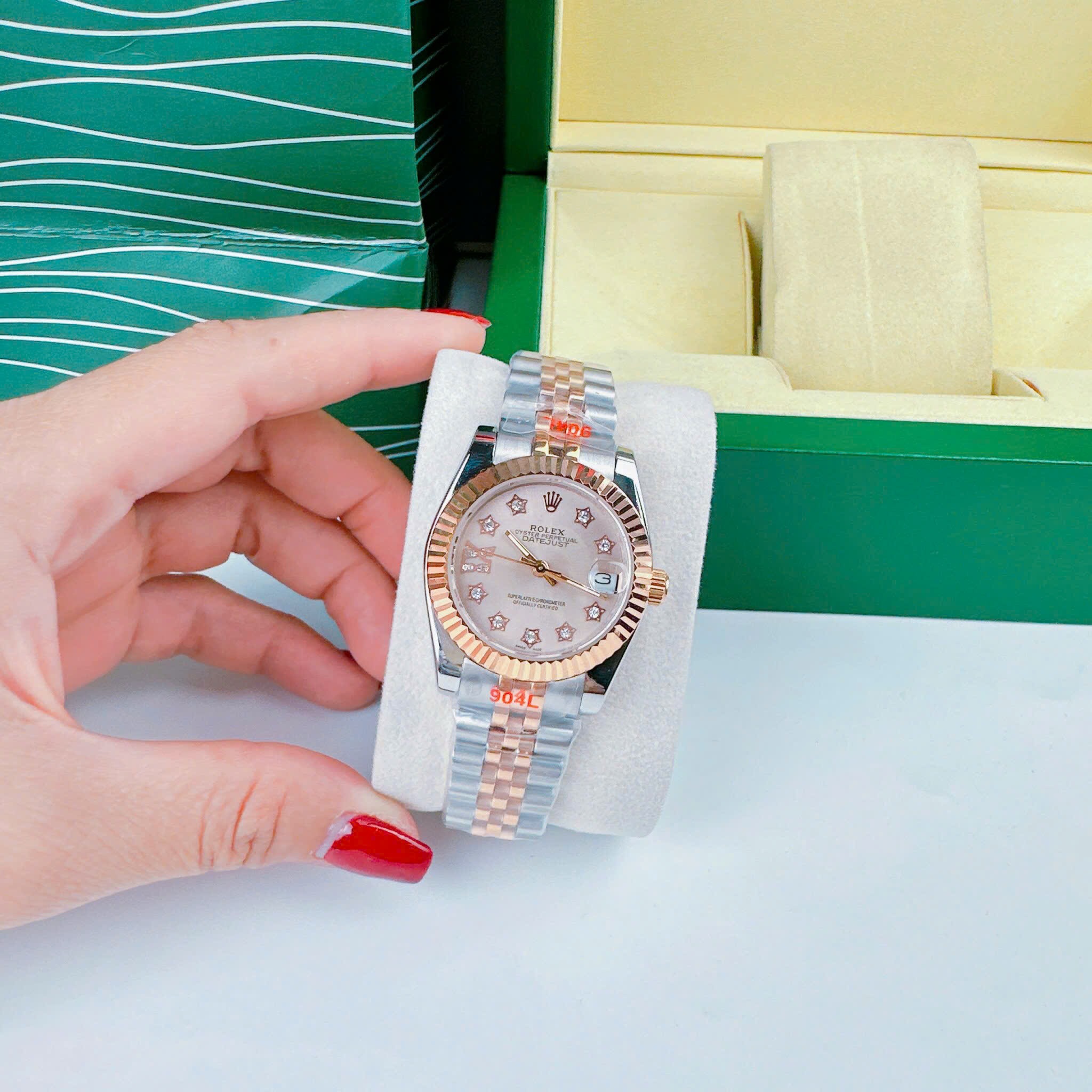 Đồng Hồ Rolex Đính Đá Ngôi Sao |Nữ Giới |Hồng Nhạt |Dây Kim Loại Demi Rose Gold |Máy Pin (Máy Quartz) |Size 31mm |donghogiatot.vn